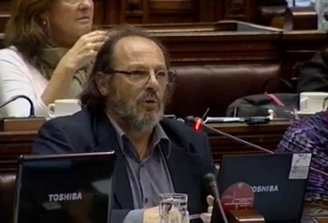 Interpelaci&oacute;n al MIDES o dos visiones de las pol&iacute;ticas sociales, Olesker apoyado por el Frente Amplio