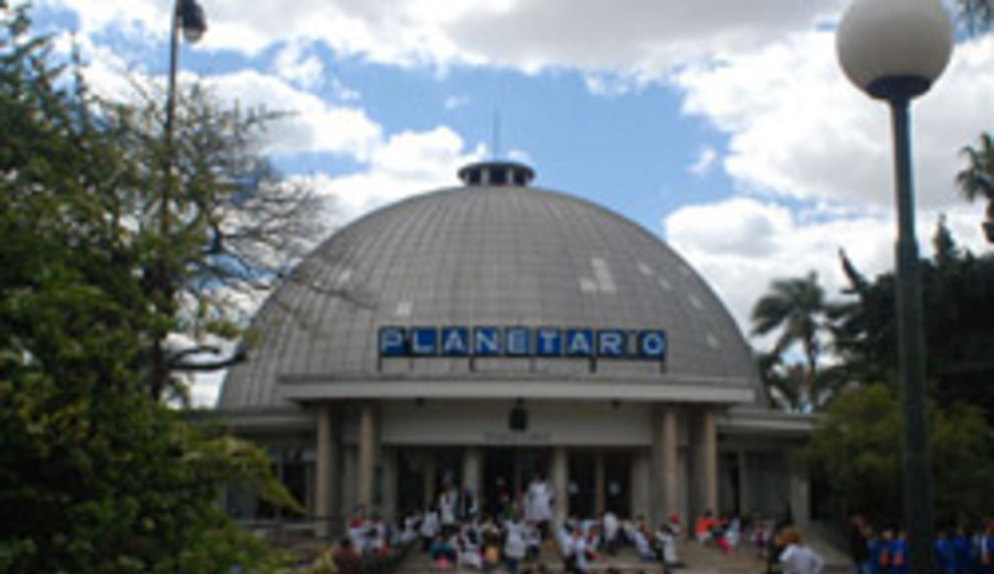 imagen de Primavera 2025 en el planetario