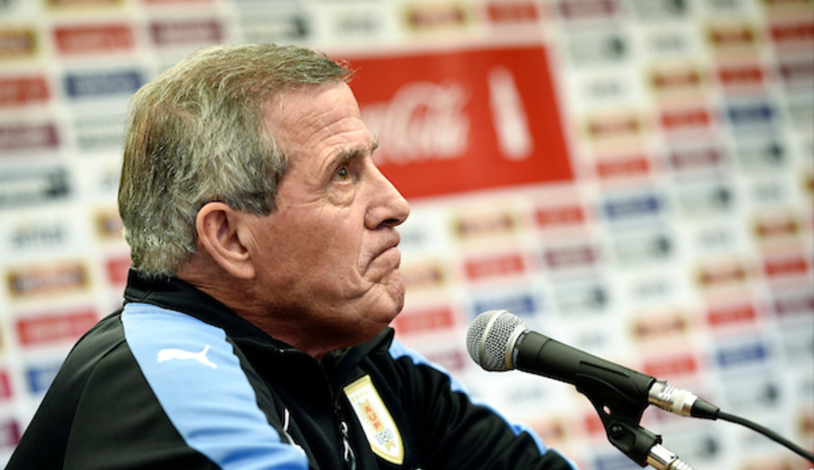 Uruguay despidió al Maestro Tabárez tras 15 años como entrenador