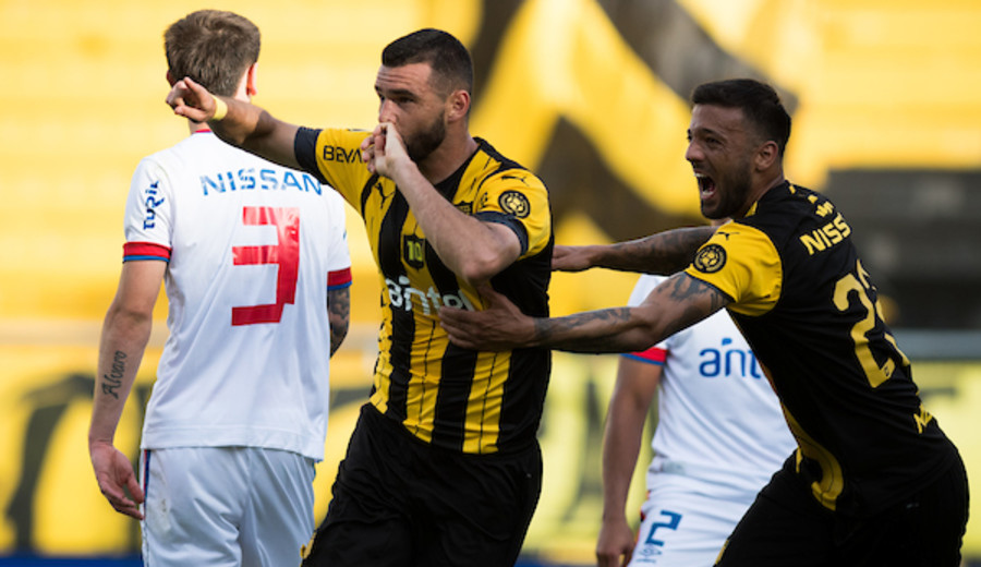 imagen de Peñarol le ganó 3-2 a Nacional y queda a 10 puntos de su rival en la tabla Anual
