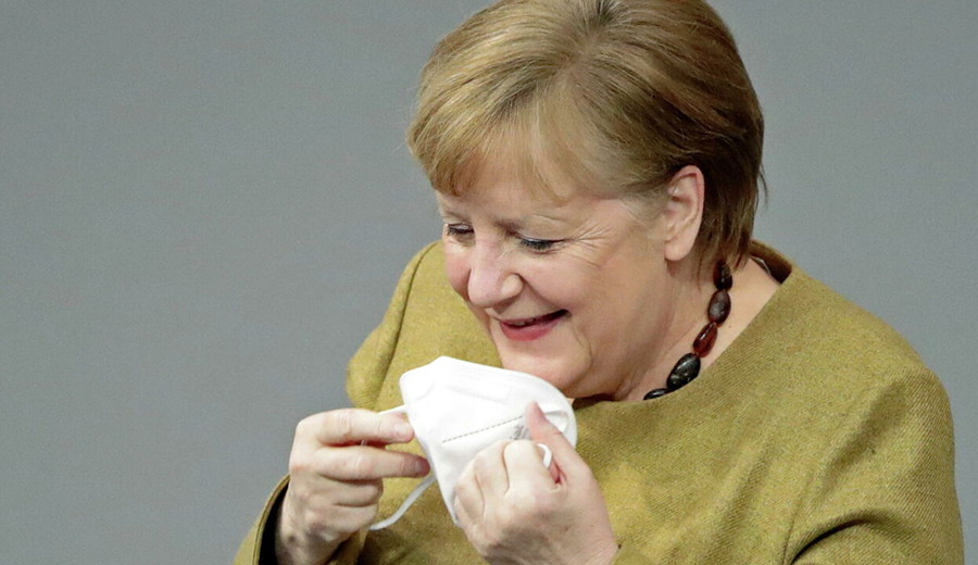 imagen de Merkel exige equiparación del hombre y la mujer "en la política, la economía y la sociedad"