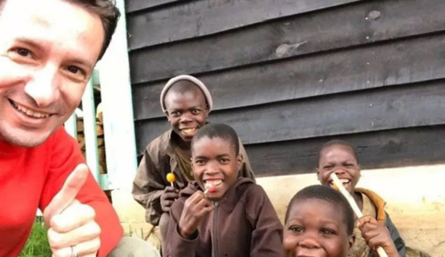 imagen de Muere en un ataque embajador italiano en el Congo