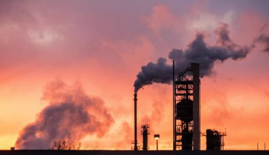 imagen de Conflicto en Medio Oriente tensiona los mercados y mantiene al petróleo en alta volatilidad