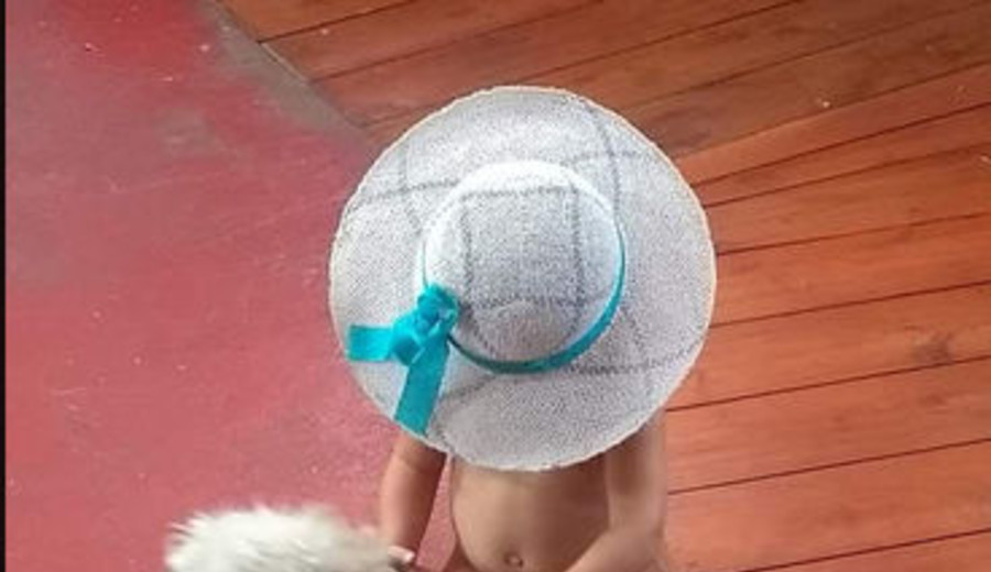 imagen de Esta es la  historia de Mimi, una pequeña niña de 3 años.