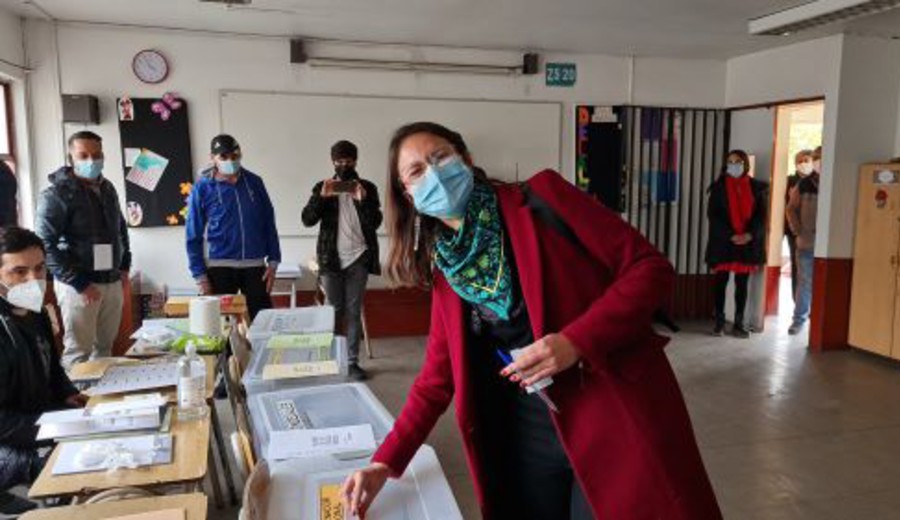 imagen de La comunista Irací Hassler fue elegida alcaldesa de Santiago