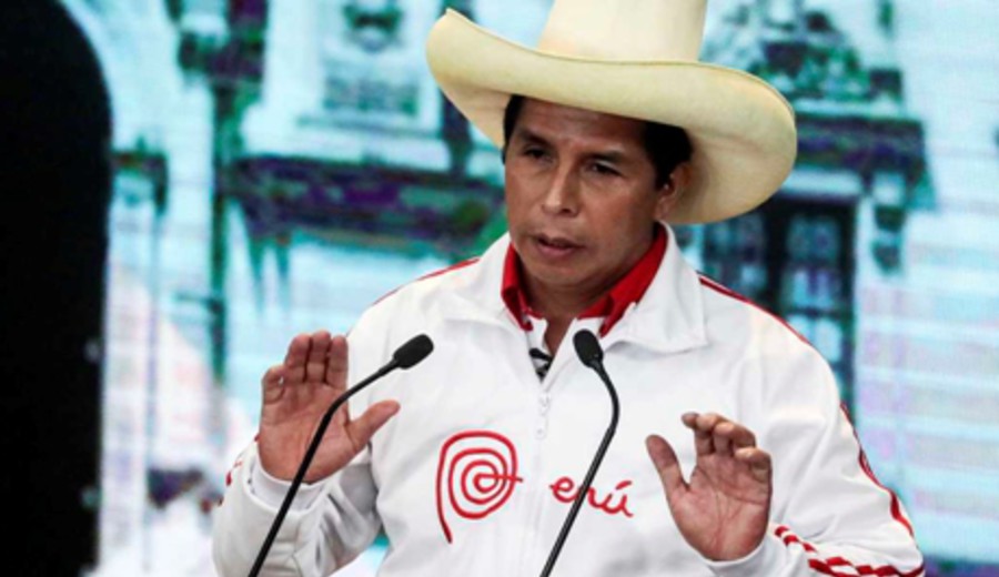 imagen de Pedro Castillo, un maestro campesino  ganó las elecciones en Perú