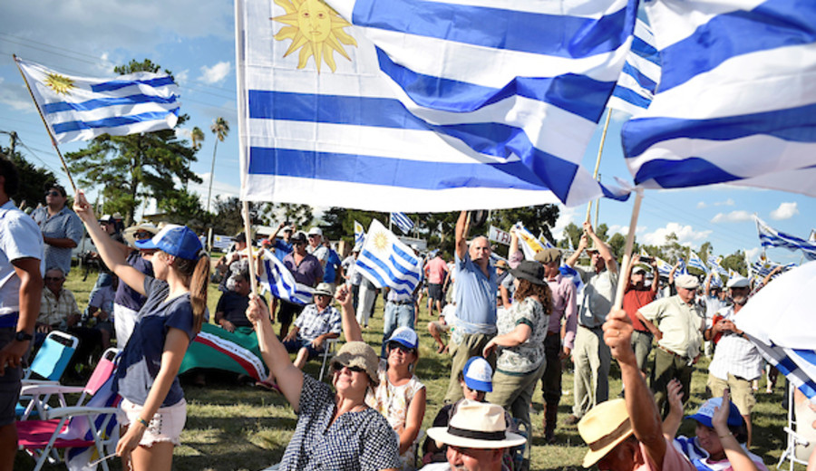 imagen de Un Solo Uruguay quiere “volver a moverse”: Convoca a asamblea para analizar suba de combustibles