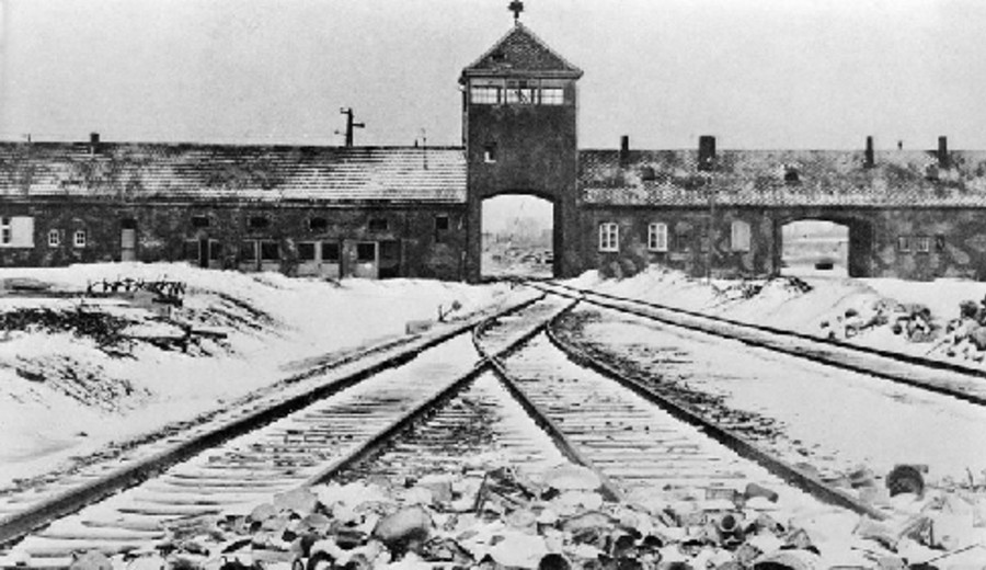 imagen de El levantamiento de Auschwitz: el día que los prisioneros quisieron escapar del infierno y la cruel venganza nazi