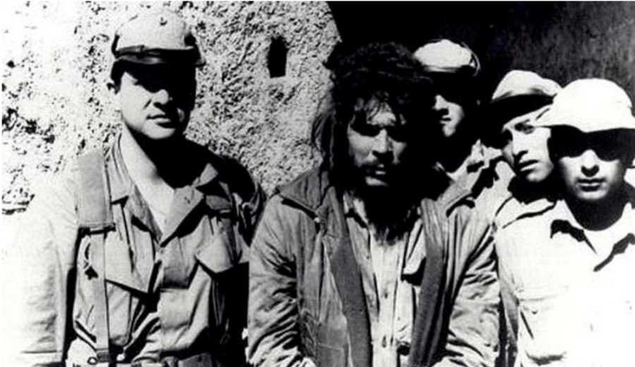 imagen de La última noche del Che Guevara: las horas frente a sus verdugos y el mensaje para la mujer que amó