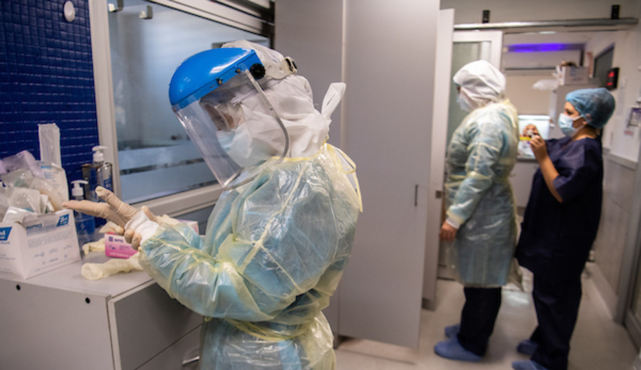 imagen de Coronavirus: 12 fallecidos, 4.743 casos nuevos y 178 personas en CTI