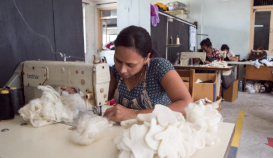 imagen de Millones de mujeres aún no recuperan sus empleos en América Latina