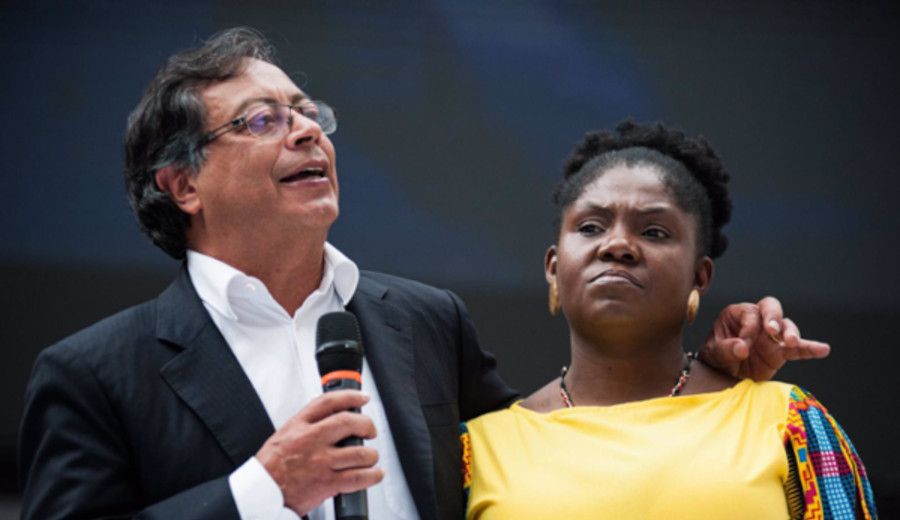 imagen de Colombia vive un domingo histórico: Gustavo Petro asume la presidencia