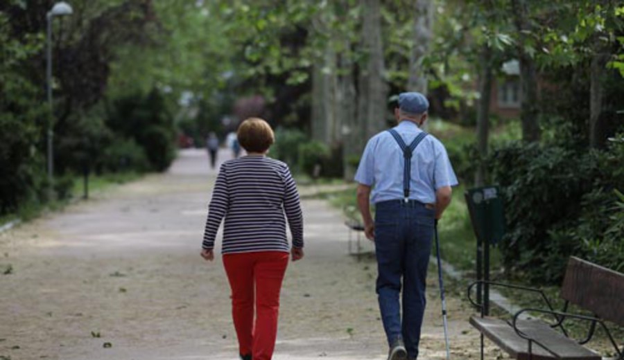 imagen de La edad media de la población de España supera por primera vez los 44 años y los mayores de 65 son el 20%