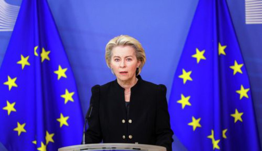 imagen de Presidenta de UE critica aranceles de EEUU y busca atraer a científicos estadounidenses
