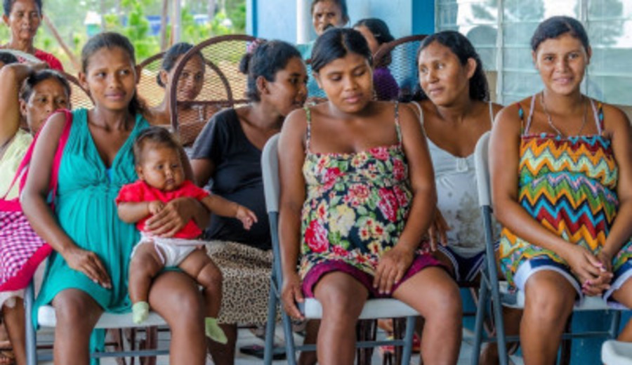 imagen de Naciones Unidas advierte de que un tercio de las mujeres en países en desarrollo dan a luz en la adolescencia