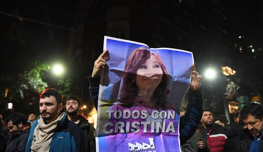 imagen de Convocan movilizaciones en apoyo a Cristina Fernández tras el intento de magnicidio