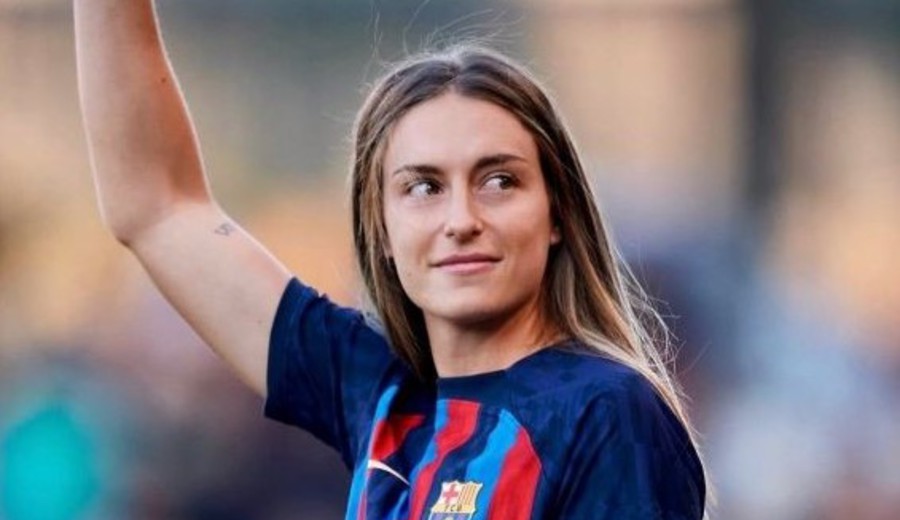 imagen de Fútbol femenino: la española Alexia Putellas revalida el Balón de Oro