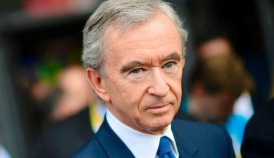 imagen de Quién es Bernard Arnault, el francés que desplazó a Elon Musk como el nuevo hombre más rico del mundo