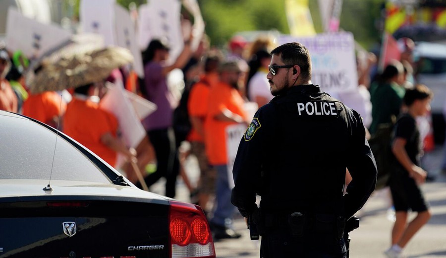 imagen de La brutalidad policial en EEUU contra un afroamericano enciende las protestas