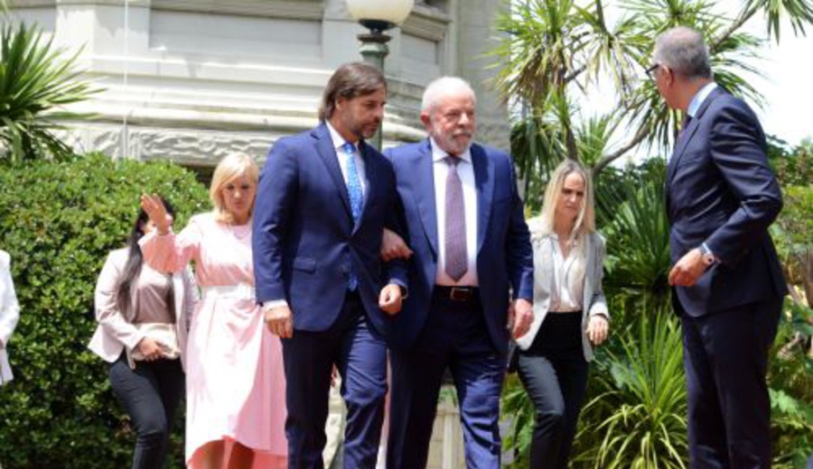 imagen de Lacalle Pou asistirá al “retiro” de presidentes propuesto por Lula