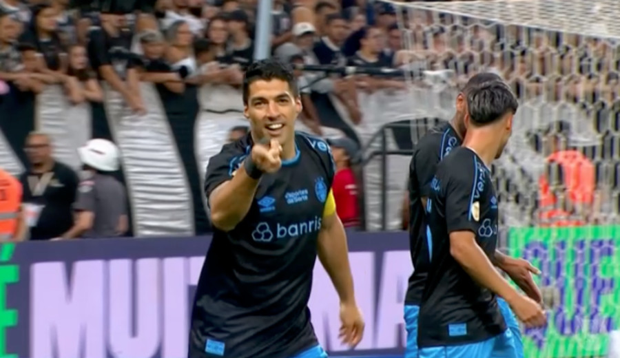 imagen de El golazo de tres dedos de Luis Suárez para Gremio en “el partido del año” del Brasileirao