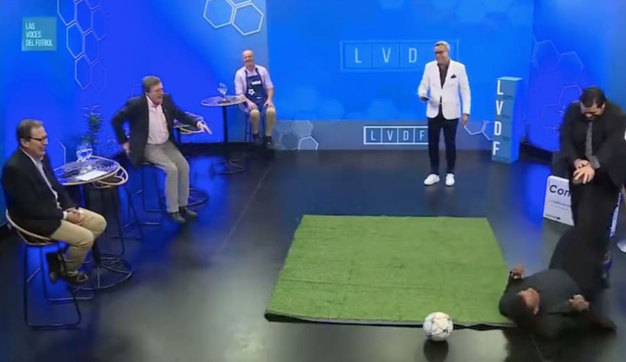 imagen de Blooper: Alberto Pérez, periodista del programa de Julio Ríos “se lesionó en vivo tras hacer una vuelta de carro”