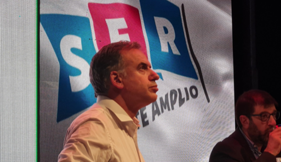 imagen de “No podemos fallar”: Lanzamiento de la precandidatura de Yamandú Orsi por el grupo SER