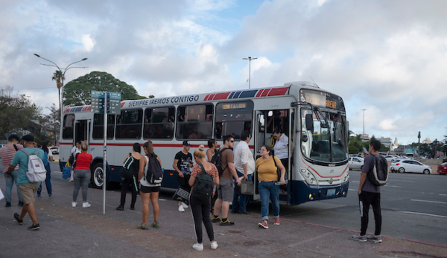imagen de CINVE: Estudio concluye que Montevideo es de las peores ciudades de la región en tiempos de viaje en transporte público