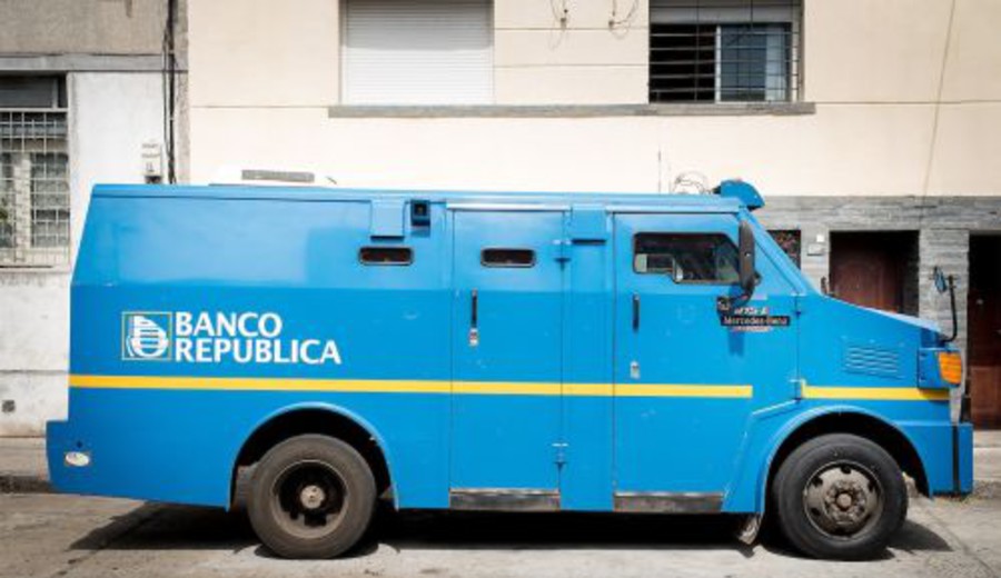 imagen de AEBU: Refuerzo de personal en el BROU