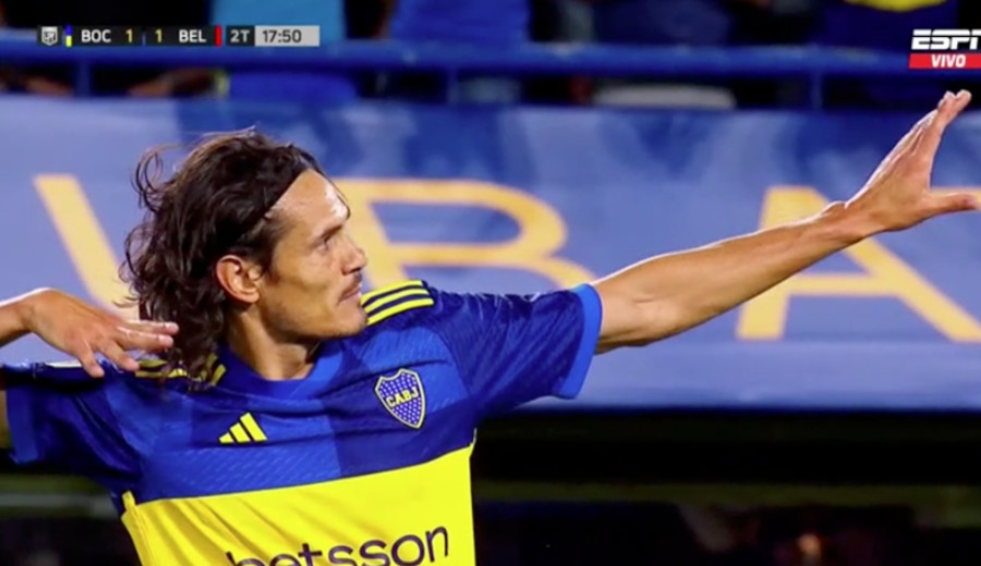 imagen de Cavani ovacionado en Boca: tres goles en el triunfo ante Belgrano después de cuatro meses sin convertir