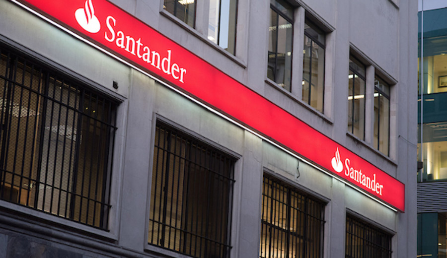 imagen de La SSF sancionó al Banco Santander con una multa de 23.400 UI por “reiterados errores” ante pedidos de información