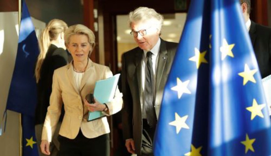 imagen de Temblor en la Unión Europea: renuncia el comisario Breton, choque con Von der Leyen