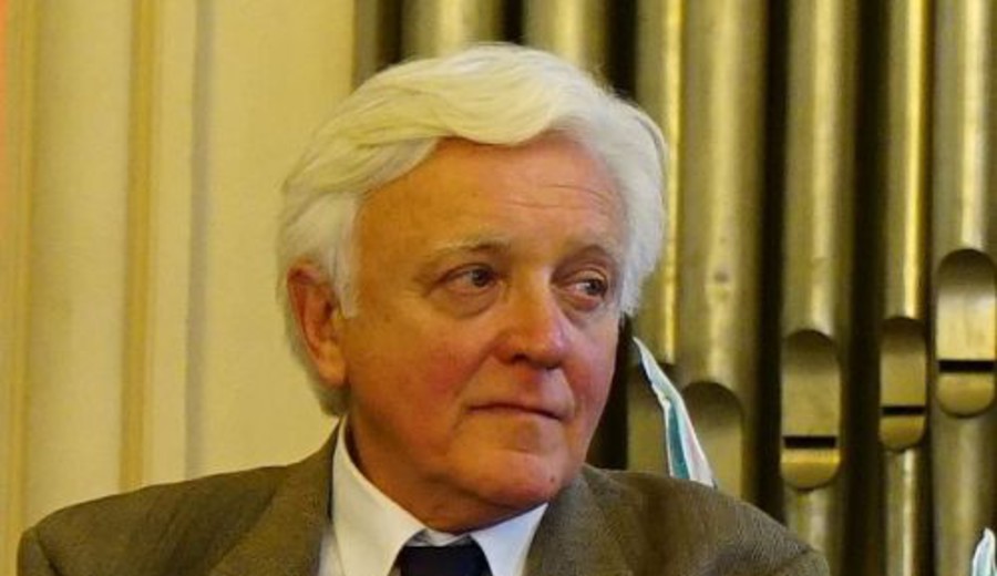 imagen de Elie Barnavi, ex embajador de Israel en Francia: "Israel está ganando batallas, pero está perdiendo la guerra"