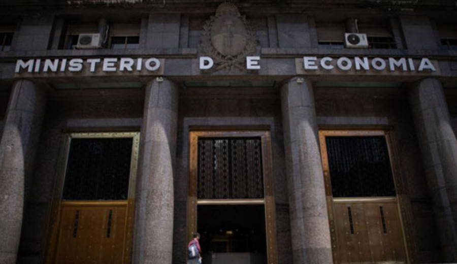 imagen de Ministro de Economía argentino dialoga con directora gerente de FMI sobre programa financiero