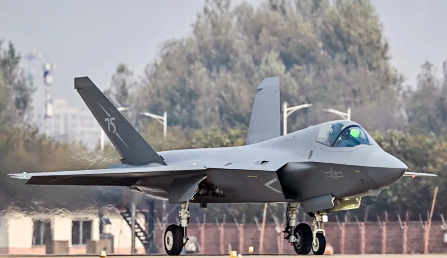 imagen de China presenta su nuevo caza furtivo J-35A, rival de F-35 estadounidense