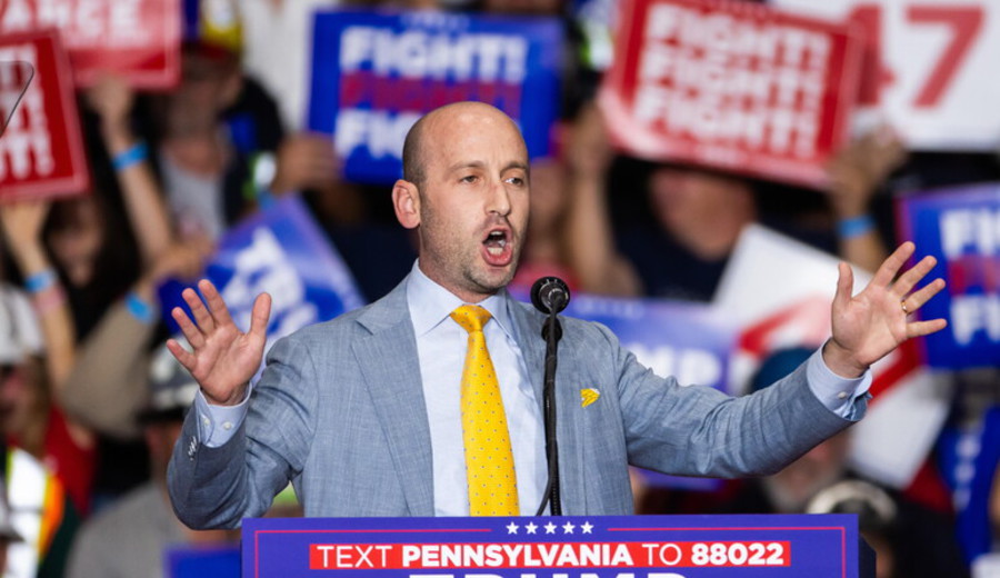 imagen de Trump sigue sumando halcones a su gobierno: Stephen Miller, extremista blanco, manejará la política hacia los migrantes