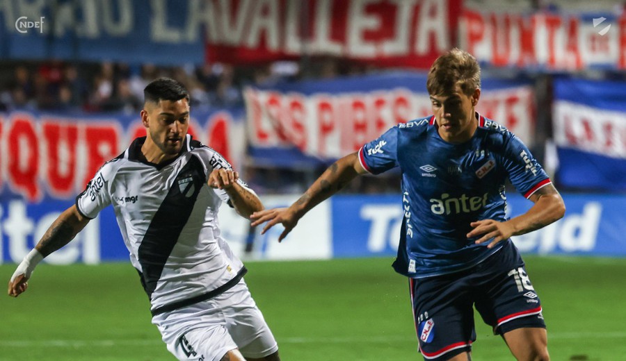 imagen de Nacional empató 0-0 con Danubio e hipotecó sus chances en el Clausura: quedó a dos puntos de Peñarol