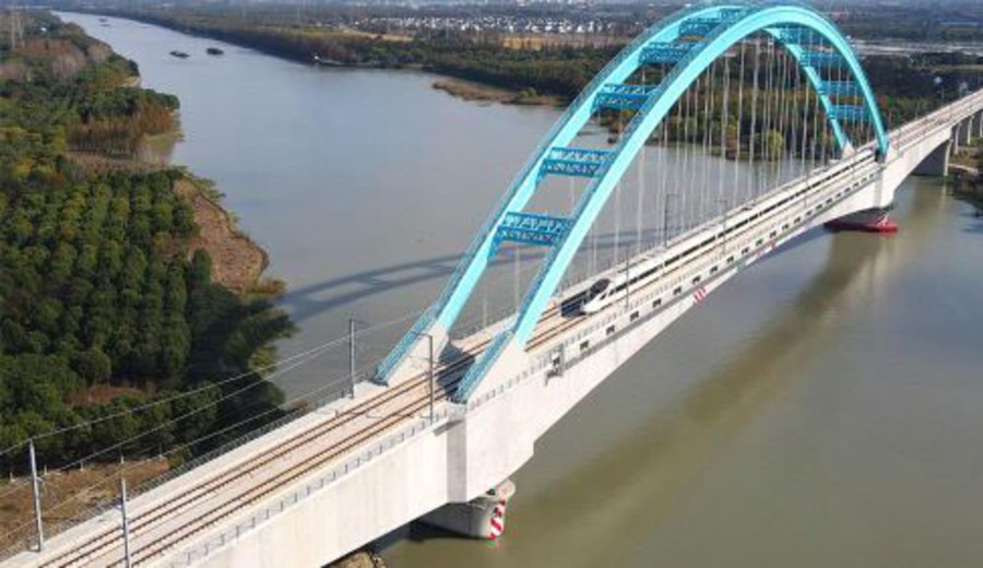 imagen de Red ferroviaria de alta velocidad en servicio de China alcanza 47.000 kilómetros