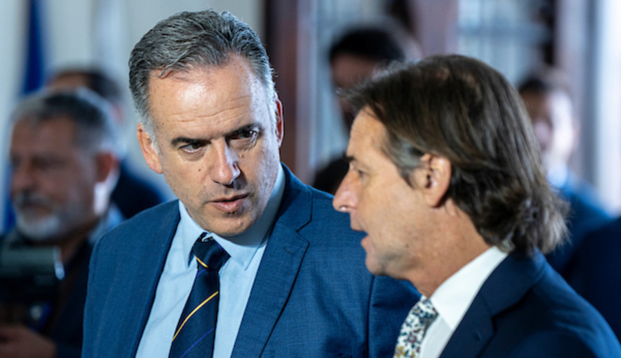 imagen de Uruguay gira a la derecha: la brecha de 8 puntos con la izquierda es récord, según Equipos