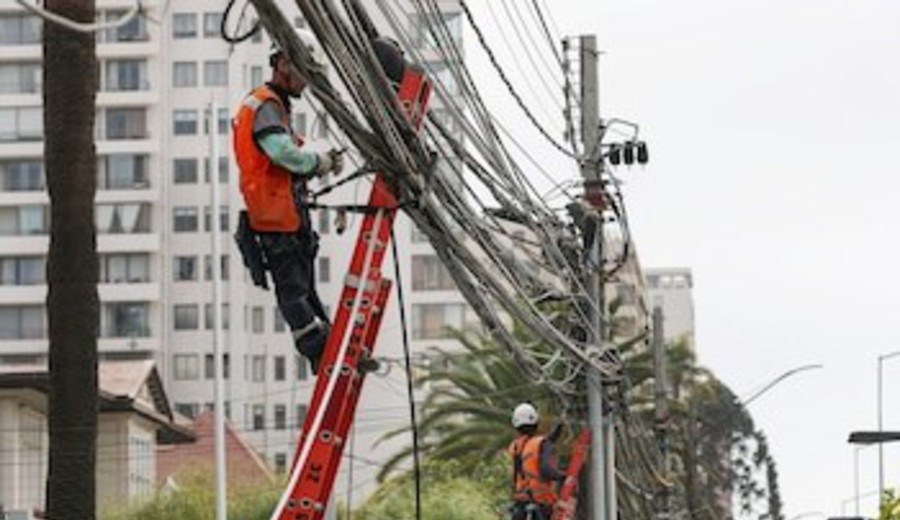 imagen de Masivo corte de luz en Chile: millones sin electricidad y varios servicios básicos afectados
