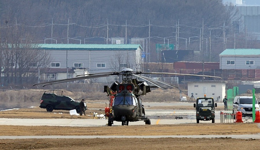 imagen de Un dron militar colisiona con un helicóptero en tierra en Yangju sin dejar víctimas