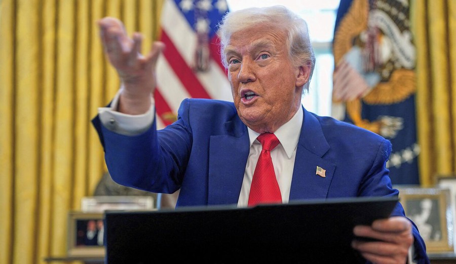 imagen de Trump quiere una “rendición incondicional” de Irán y afirma que “por ahora” no busca la muerte de su líder Alí Jamenei