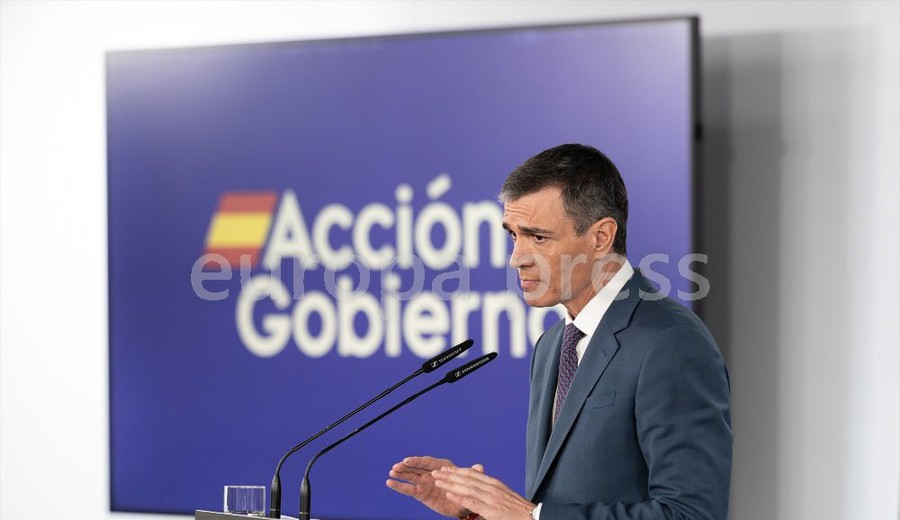 imagen de El 59,6% de los españoles considera insuficiente la información del Gobierno durante el apagón, según el CIS
