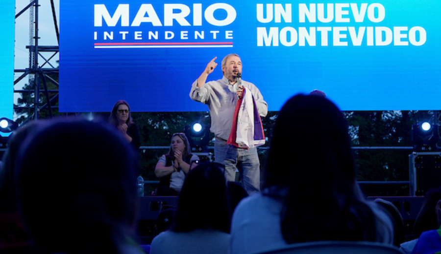 imagen de En Montevideo Mario Bergara sería electo intendente según Opción: FA 44% y CR 37%