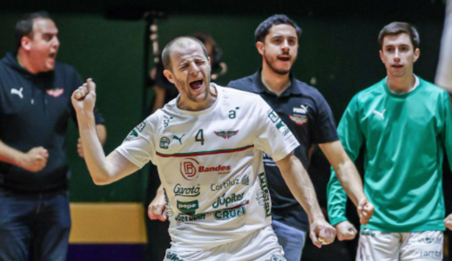 imagen de Aguada superó a Malvín 111-99 y clasificó a la final de la LUB