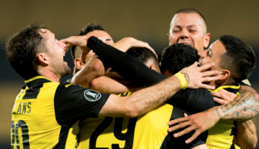 imagen de Peñarol remontó el partido con Olimpia, lo derrotó 3-2 y clasificó a octavos de la Libertadores