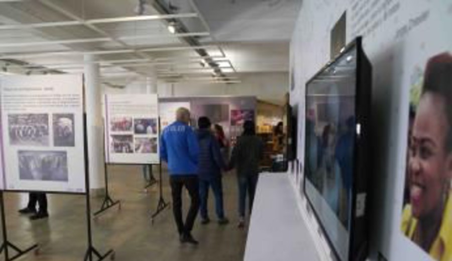 imagen de Inauguración de la muestra "Desembarco" en el Mumi