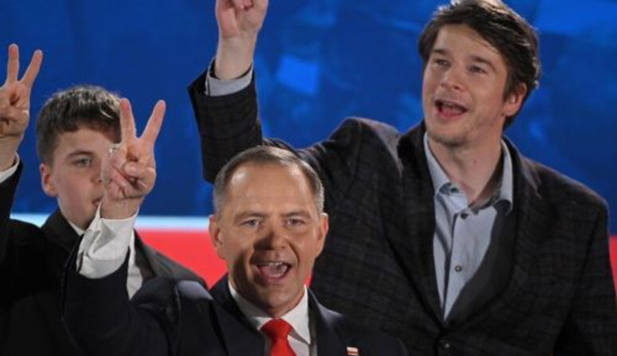 imagen de Polonia elige al soberanista Nawrocki como presidente