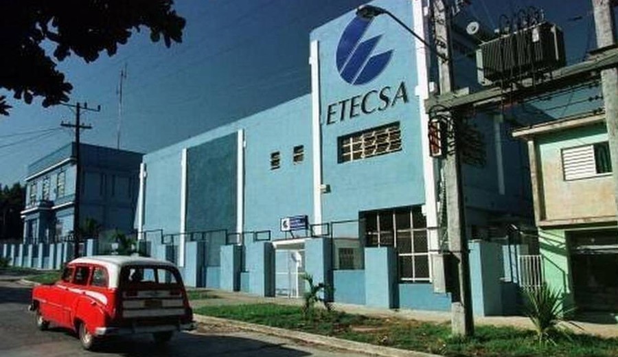 imagen de Cuba: RAFIN SA, empresa militar accionaria de ETECSA, guarda U$S 407 millones mientras cubanos pagan tarifas imposibles