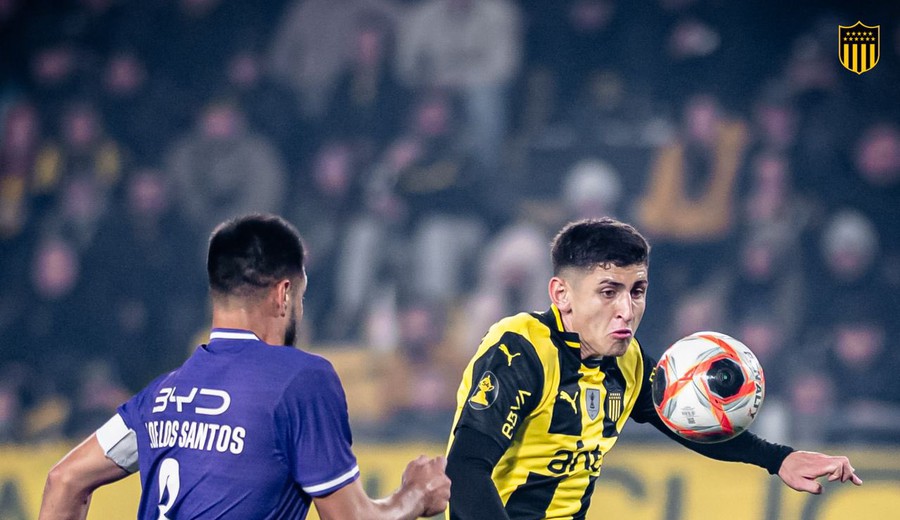 imagen de Peñarol venció con comodidad 3-0 a un apático Defensor